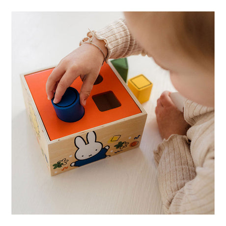 Bambino -Spielzeug bilden Eintopfholz