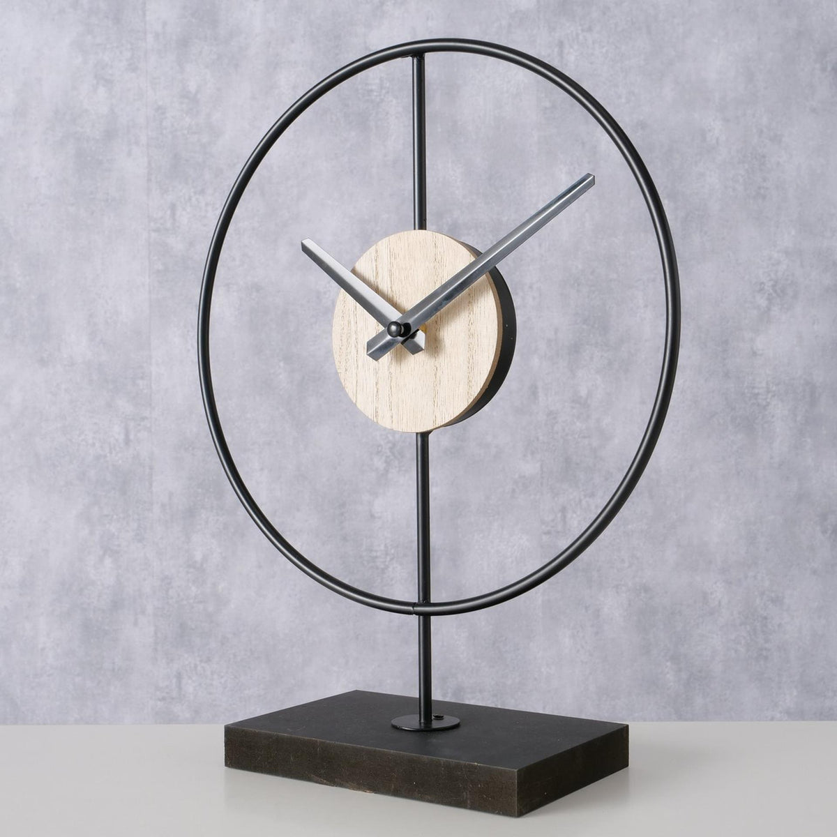 Boltze Home Tischuhr Lumbah H31cm, Eisen, mattschwarz 26x10x31cm
