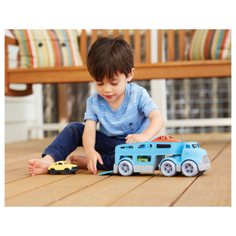 Grünes Spielzeug, grünes Spielzeug, Autotransporter