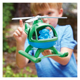Grüner Spielzeug-Helikopter grün