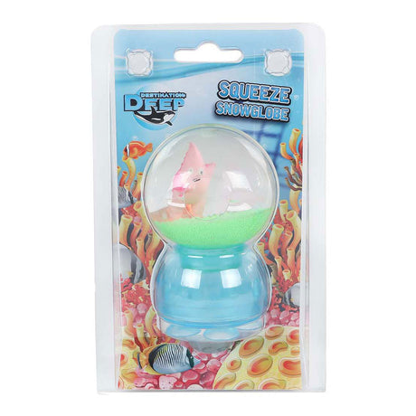 Schüttelnder Ball, der Meerestiere surft