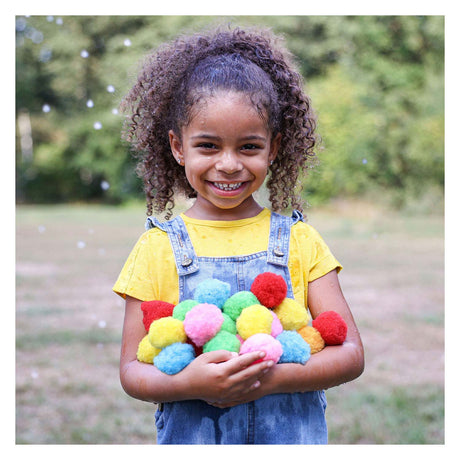 Ses Creative Ses – Spritzwasserbälle – wiederverwendbare Wasserballons – trocken und nass verwendbar – fröhliche Farben – 28 Bälle pro Set – Wasserballon-Alternative – Sommerspiel im Freien – Poolspielzeug