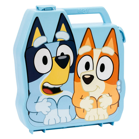 Moose Toys Bluey Play Go Koffer mit 8 Spielfiguren
