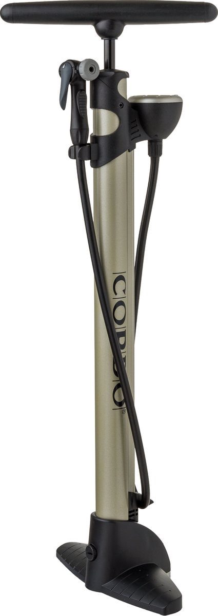 Cordo Easy Strahlerpumpe silbermetallic