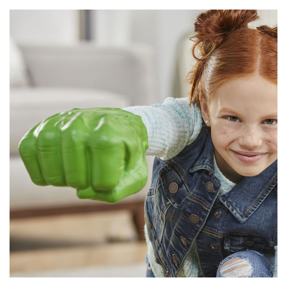 Marvel Avengers: Hulk schlägt Fäuste