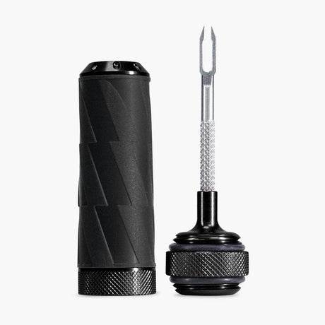 Muc-off precision tubeless repair capsule - bandenreparatieset - tubeless plug tool - voor racefiets gravel en mtb - cnc-bewerkte aluminium behuizing - inclusief 15 pluggen - met ventieltool