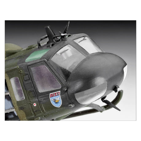 Revell Modellbausatz Militärfahrzeuge – 04444 Bell uh-1d – SAR-Kunststoff – 1:72 – Modellbau