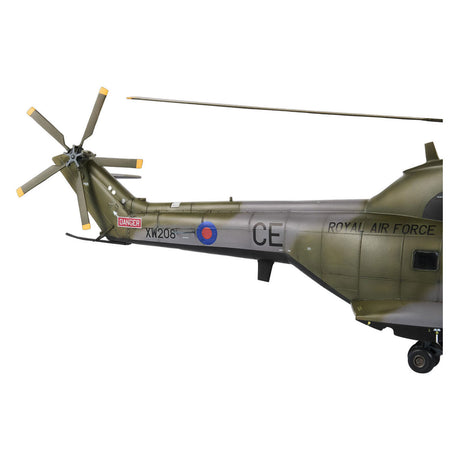Revell modelbouwpakket sa 330 westland puma hc.1 1:32 - 160dlg.