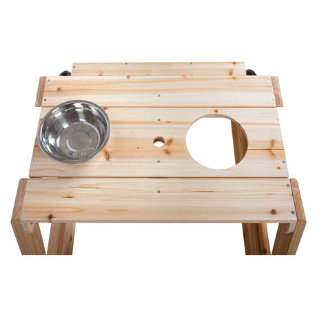 Kleiner Fuß - Sandkasten mit Sitzbereich und mäßiger Tisch