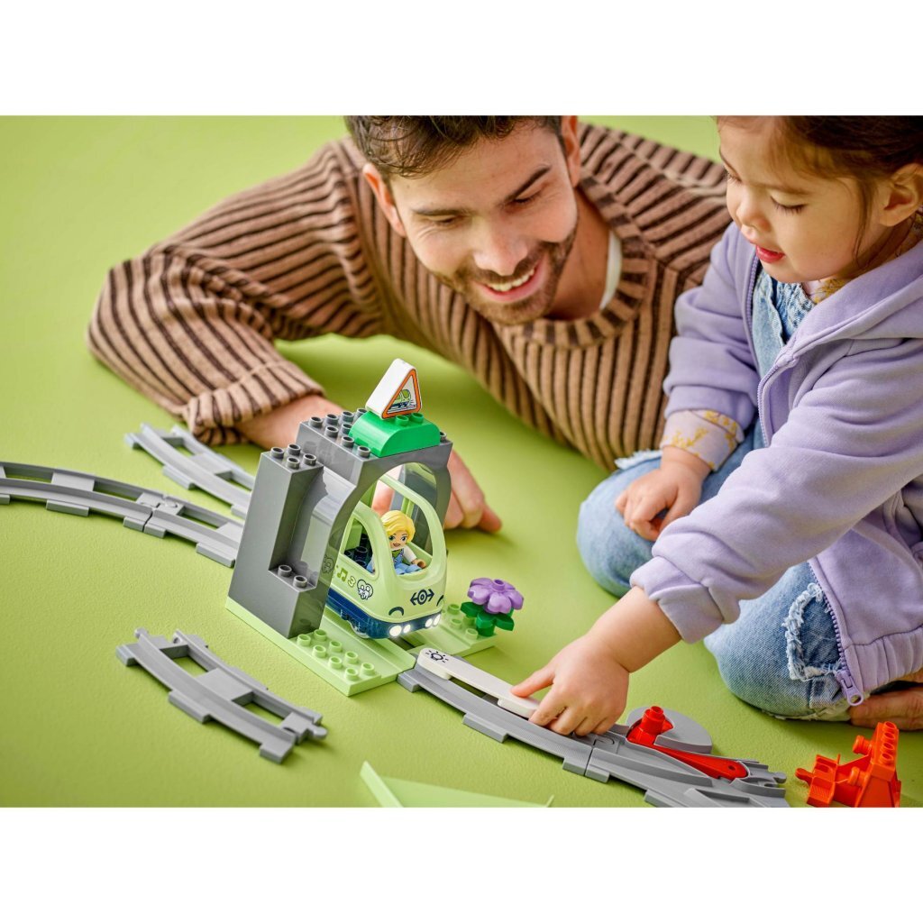 Lego Duplo Town 10425 Eisenbahntunnel und Schienen-Erweiterungsset