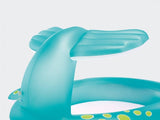 Walpool mit Wassersprühung