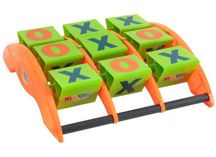 Spel mega boter, kaas en eieren met pittten zakken gooien