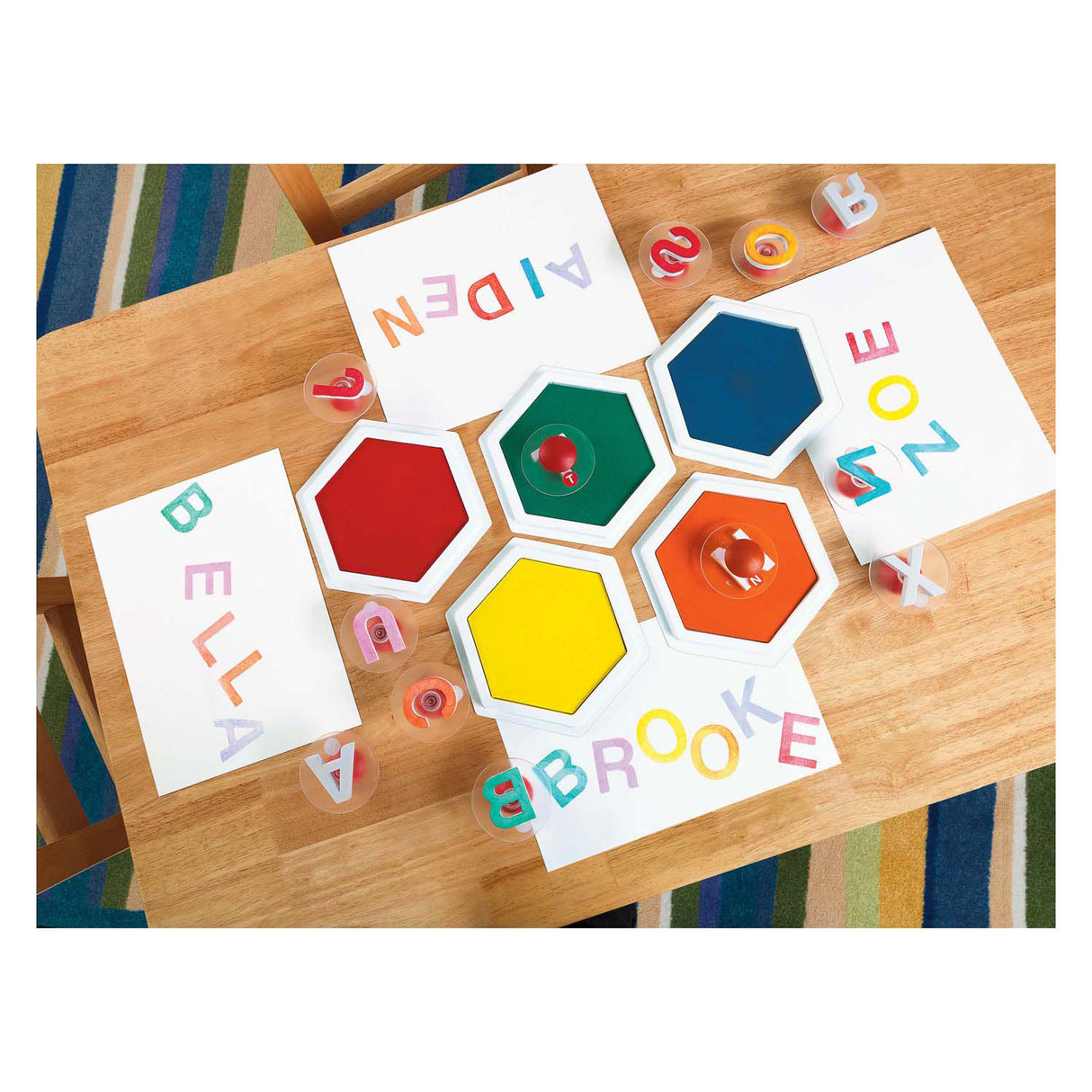 Colorations – griffige Großbuchstaben-Stempel, 26 Stück.