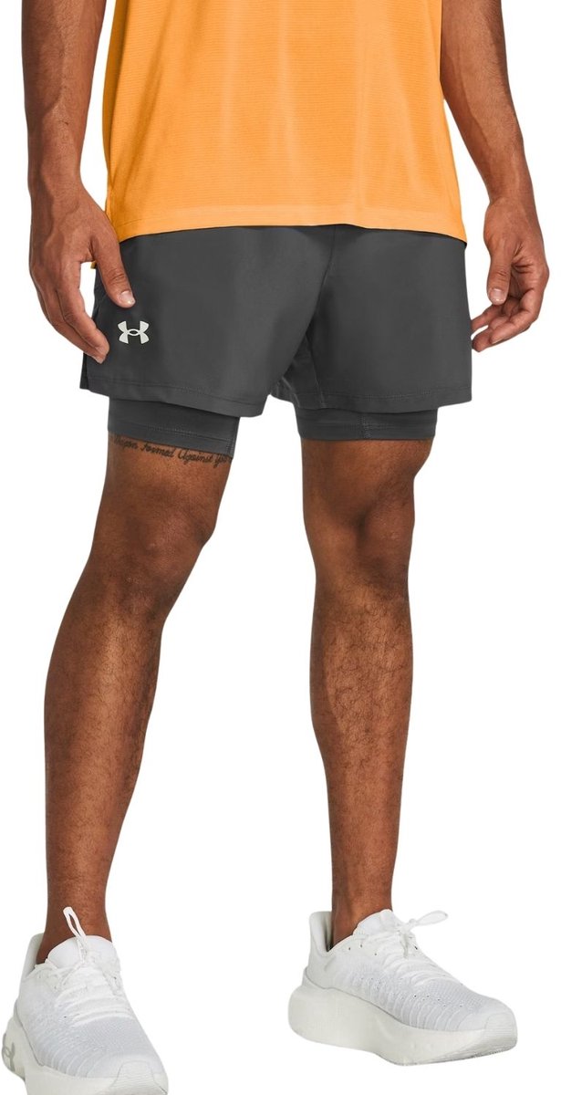Under armour ua launch 5'' 2-in-1 shorts-gry heren sportbroek - castlerock - castlerock - reflecterend xl