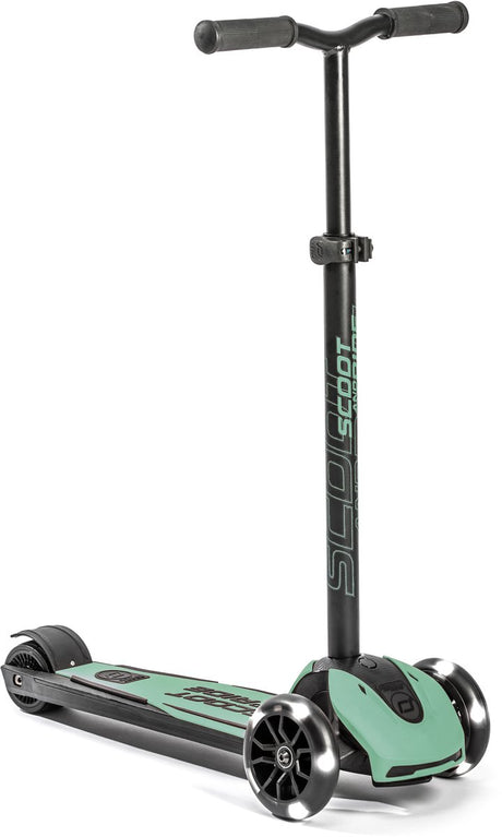 Scoot Ride Highwaykick 5 LED – Kinderroller – LED-Vorderräder, 3 Räder, Anti-Rutsch-Deck-Fußbremse – verstellbarer Lenker 60–90 cm, abnehmbarer Lenker – 5+ Jahre (118–180 cm), max. 80 kg, PU-Räder 120 80 mm, Wald