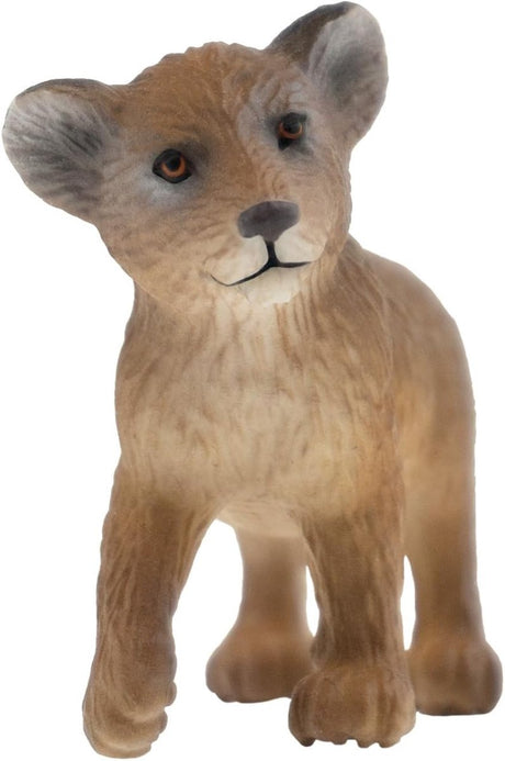 Bullyland 63682 – Löwenjunges – ca. 5,8 cm – realistische und handbemalte Wildtierfigur – ideal für Lernspiele, Safari-Geschichten oder Dekoration für Kinder ab 3 Jahren