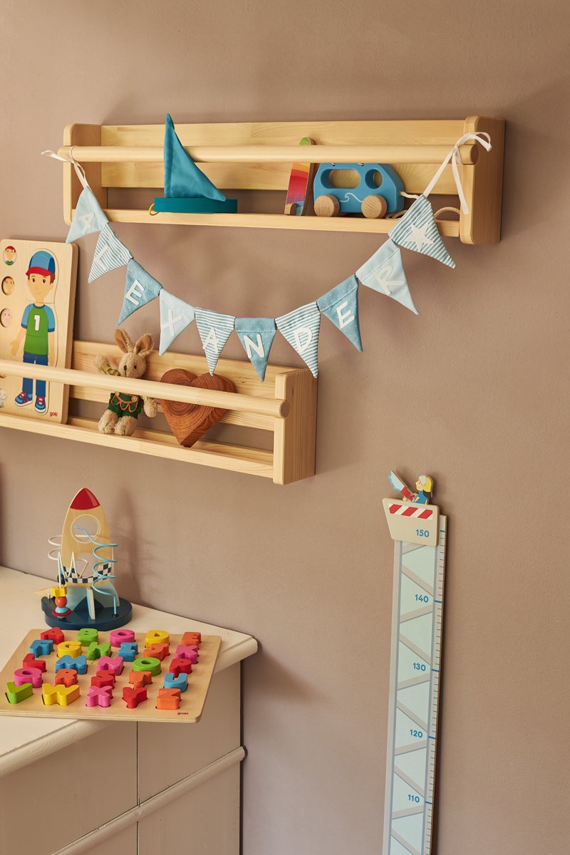 Goki Fabric Flag -Linie macht blau mit 10 Flaggen und Alphabetzeichen