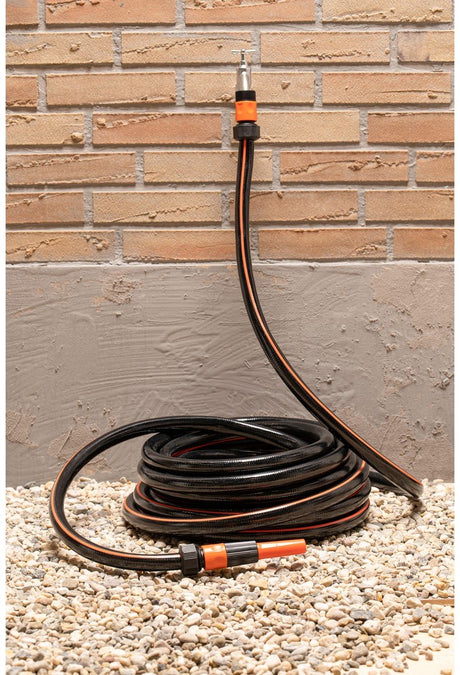 Black+decker tuinslang 15 meter - 19mm - duurzaam pvc - tuin besproeien, auto wassen, zwembad vullen - past op elke standaard kraan - zwart oranje