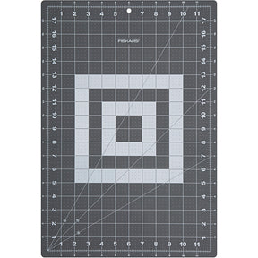 Https: www.cchobby.nl fiskars-cutting-mat-a3-size-30x45-cm-1-piece