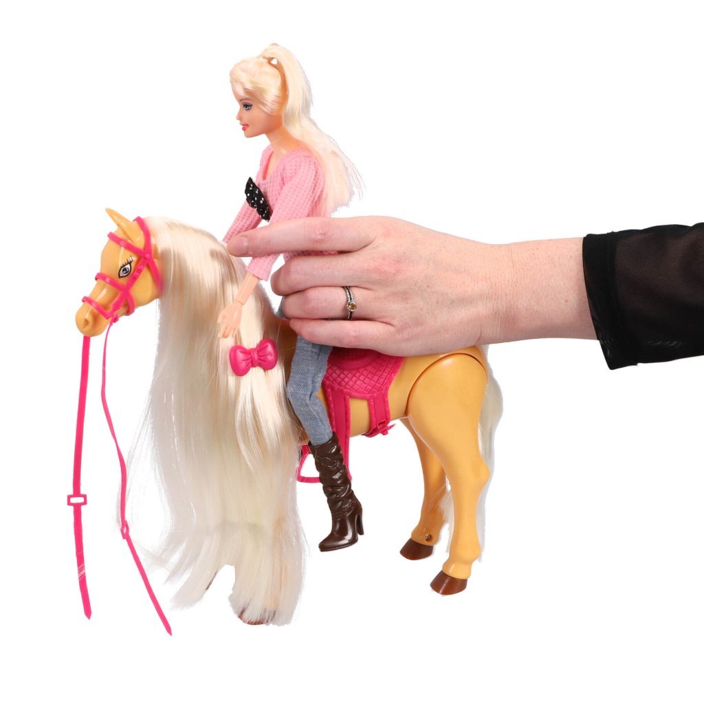 Keine Markenpuppe mit echtem Laufpferd-Spielset