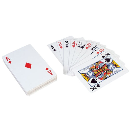 Spielen Sie im Freien ein großes Kartenspiel