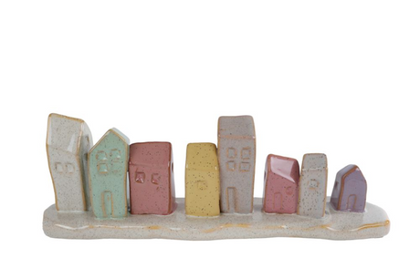 Sculptuur huisjes 26,5x6x6cm creme kleur aardewer assorti