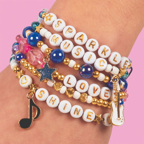 Herstellung funkelnder Totum-Armbänder