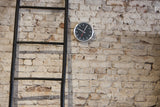Nexttime ne-3998stzw Wanduhr #039;Station #039; oslash;19 cm, gebürstetes Aluminium schwarz