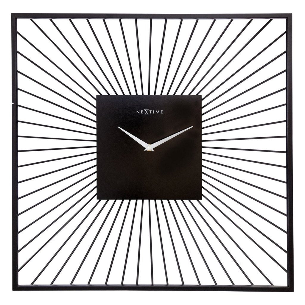 Nexttime Wanduhr quadratisch 45x45x15 cm aus schwarzem Metall