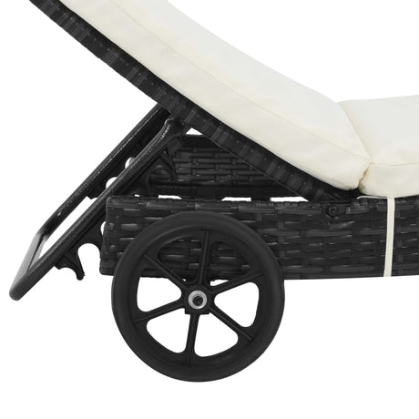 Vidaxl ligbed met wielen en kussen poly rattan zwart