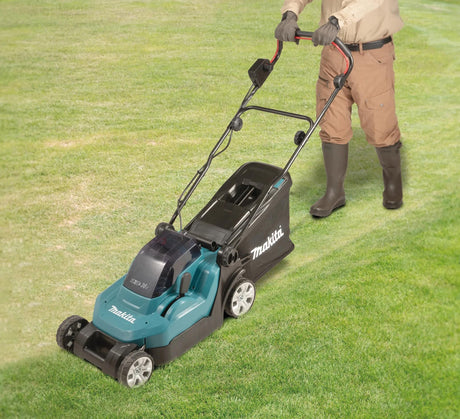 Makita Akku-Rasenmäher 38 cm dlm382z