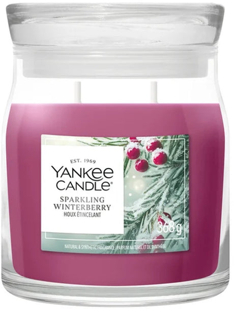 Yankee Candle – Sparkling Winterberry Medium Duftkerze – 50 Brennstunden – 2 Dochte