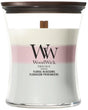 Sanduhr von Woodwick – Trilogie mit Blumenblüten – mittelgroße Duftkerze – 60 Brennstunden