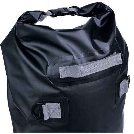 DS deckt Gepäckrolle 30 Liter ab