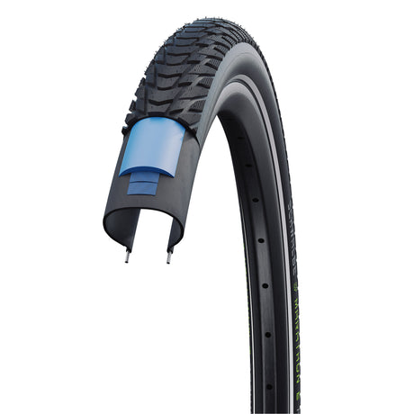 Aus dem Reifen des Marathons E-plus 28 x 1,75 (47-622) Rs schwarz