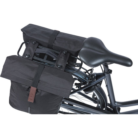Basil Doppelte Fahrradtasche City Mik 28-32 Liter – Schwarz