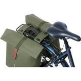 Basil Doppelte Fahrradtasche City Mik 28 - 32 Liter - Moosgrün