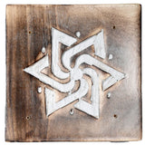 Quadratischer geometrischer Räucherstäbchenhalter aus Mangoholz