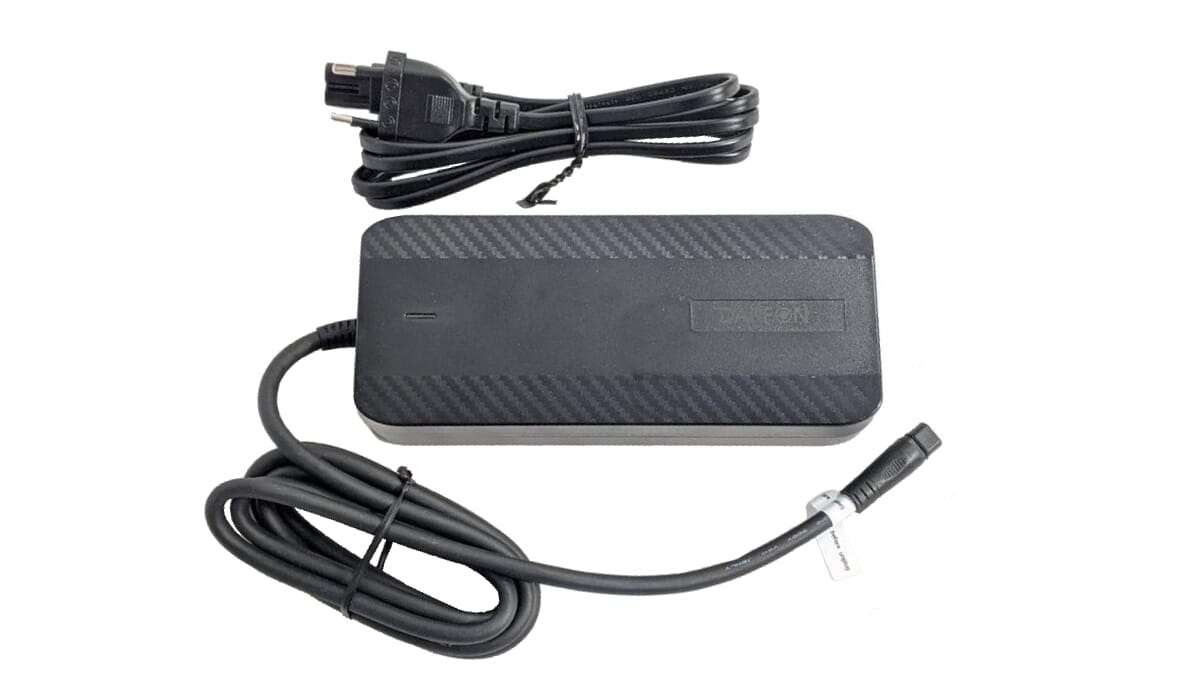 Darfon Ladegerät 2a integrierte DT -Batteriestufen Typ G