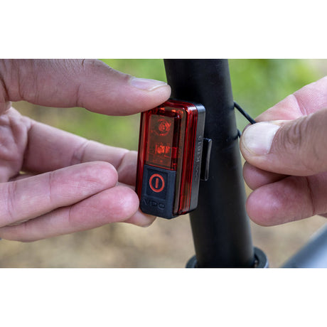 VDO ECO Light Red RL Plus USB Heckleuchte Li-On-Batterie+Bremslicht an
