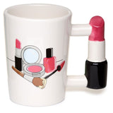 Lippenstiftförmiger Keramikbecher mit Henkel