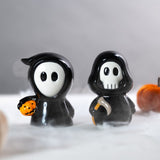 Totenkopf-Geisterjunge-Salz- und Pfefferstreuer