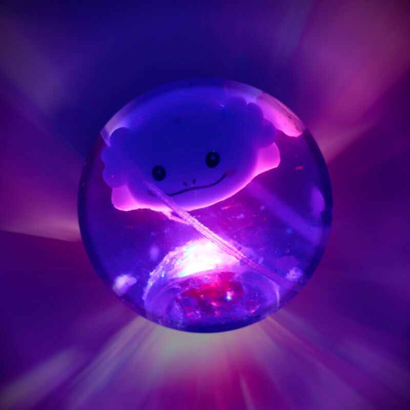 Axolotl hochspringender, blinkender LED-Hüpfball