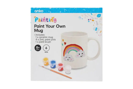 Wenn Sie Ihre eigene Tasse ausmalen, zeigen Sie, wie kreativ Sie sind.