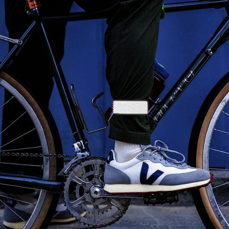 Urbanproof Urban Proof Hosenklammer Slapwrap mit reflektierendem Rpet schwarz (2 Stück)