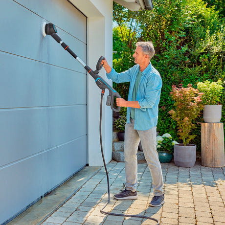 Gardena Akku-Multireiniger Aquabrush Universal 04 18V P4A Set Bodenreiniger (Grau Türkis, 14842-20)