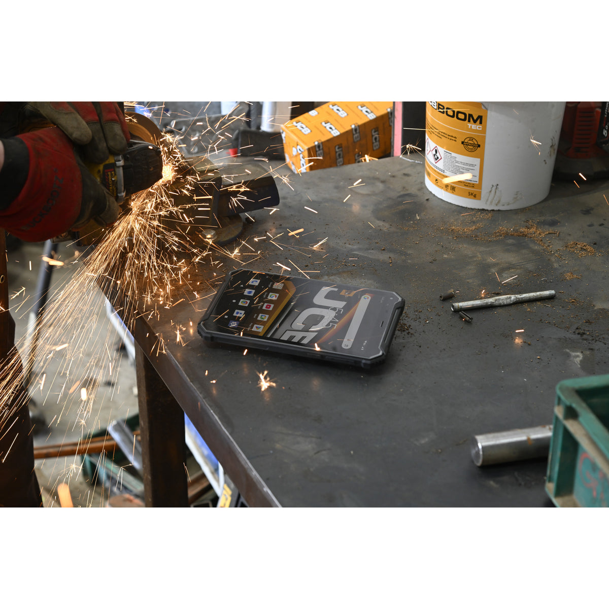 Jcb Tough Tablet T1 (Schwarz | 128 GB | Android 16 | Wi-Fi 5 | 4G)