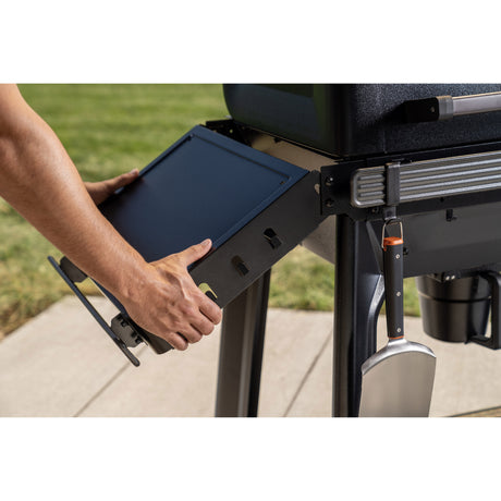 Traeger Woodridge Pro Pelletgrill (schwarz, WLAN)
