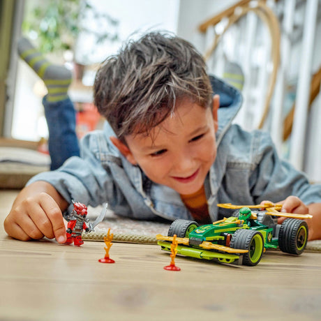 Lego Ninjago 71828 Lloyds ziehen Rennwagen zurück