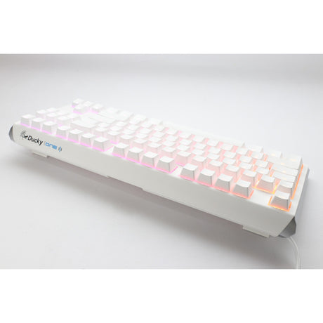 Ducky One 3 klassische reinweiße TKL-RGB-mechanische Tastatur (weiß, US-Layout (QWERTZ), Cherry-MX-Rot, 80 % (TKL), RGB-LEDs, Double-Shot-PBT, Hot-Swap-fähig, Quack-Mechanik)